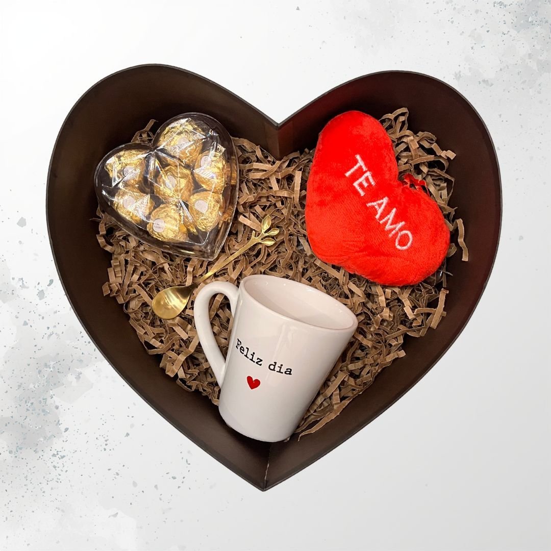 Box Corazón Aniversario – Regalo Romántico con Bombones, Taza y Peluche | Envíos en Villa María, Córdoba y GBA